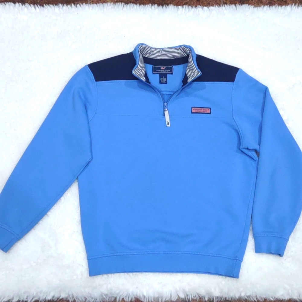 VINEYARD VINES SWEATSHIRT.
